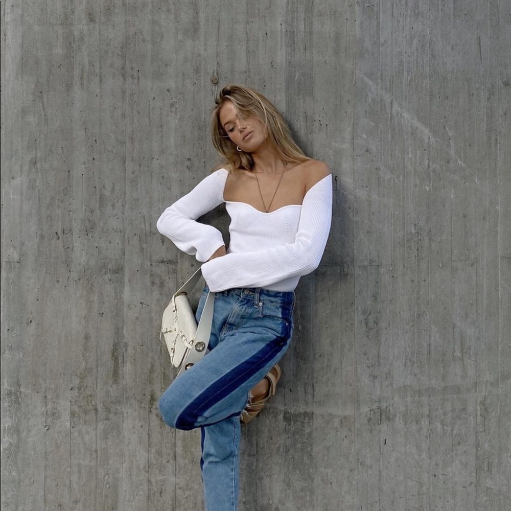 Mom jeans in light wash denim